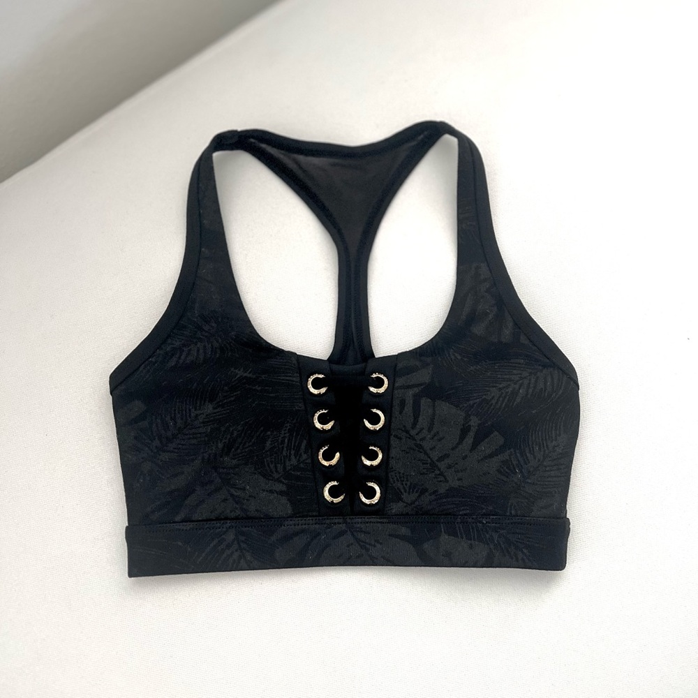Lorna Jane Lace Front Sports Bra in Size XS